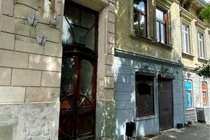 комерційна за адресою Героїв УПА вул., 22