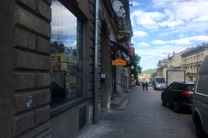 комерційна за адресою Городоцька, 72