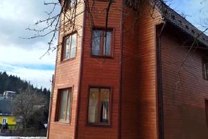 будинок за адресою Українська