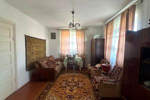 будинок за адресою Будівельників