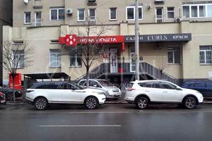 коммерческая по адресу Антоновича ул. (Горького), 157