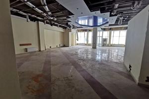 комерційна за адресою Київська пл., 7