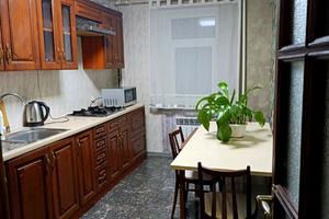 квартира за адресою Янтарна вул., 32