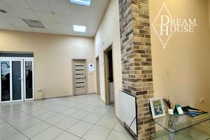 комерційна за адресою Кобзаря вул., 29а