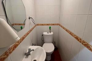 комерційна за адресою Київ, Ділова вул. (Димитрова), 6