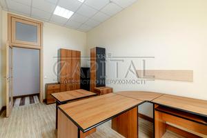 комерційна за адресою Саксаганського вул., 67