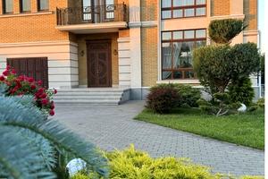 будинок за адресою Бориса Лятошинського вул. (230-ї Стрілецької Дивізії)
