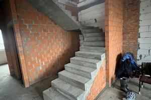 будинок за адресою Св.Єлизавети