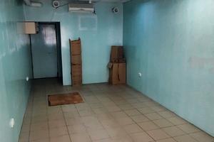 комерційна за адресою Чорновола вул., 19
