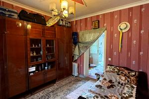 будинок за адресою Українська, 12