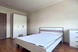 квартира за адресою Ревуцького вул., 54