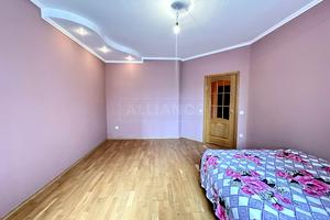 квартира за адресою Василя Симоненка вул., 35
