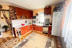 будинок за адресою миколи лукаша, 5