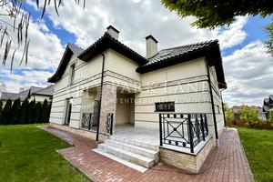 будинок за адресою Кар'єрна вул., 27