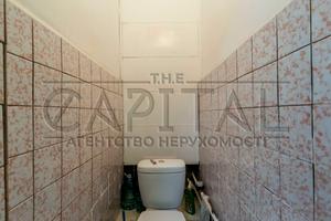коммерческая по адресу Любомира Гузара просп. (Космонавта Комарова), 38-А