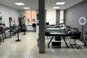 комерційна за адресою Регенераторна вул., 4 к14