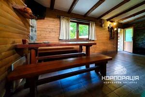 комерційна за адресою Центральна, 10