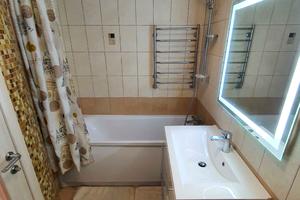 квартира за адресою Менахем-Мендл Шнеєрсона вул. (Мініна), 3
