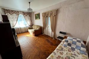 квартира за адресою Кам'янецька вул., 56