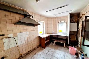 коммерческая по адресу Чернышевского ул., 12