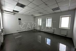 комерційна за адресою Тростянецька вул., 49