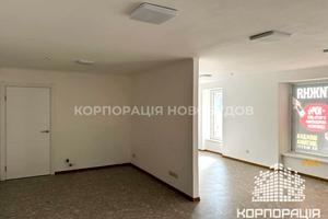 коммерческая по адресу Захисників України пл. (Дружбы Народов), 1