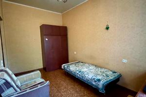 квартира за адресою Академіка Чекмарьова вул., 7