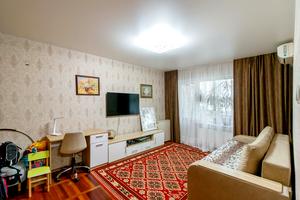 квартира за адресою Ревуцького вул., 25