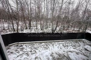 коммерческая по адресу Дарницький, 1