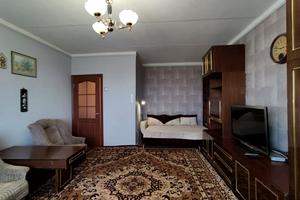 квартира за адресою Архітектора Олега Петрова вул. (Чернишевського), 15