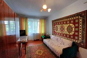 квартира за адресою Універсальна вул., 19