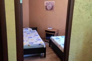 будинок за адресою Молодіжна вул., 73