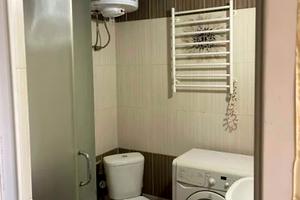 квартира за адресою Платанова вул., 82