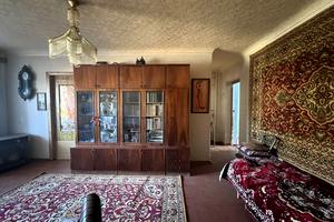 квартира за адресою Тролейбусна, 1