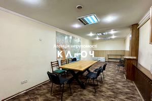 комерційна за адресою Олега Ольжича вул., 48А