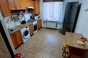квартира за адресою Озерна вул. (Червоних Майовщиків), 37