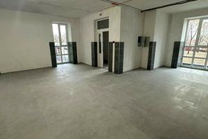 комерційна за адресою Академіка Вернадського бульв., 24