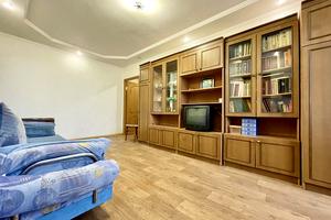 квартира за адресою Нескорених вул. (Героїв Праці), 12е