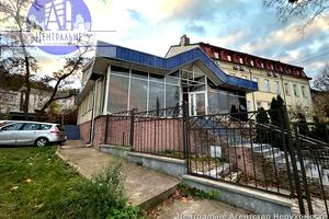 коммерческая по адресу Вокзальна, 21
