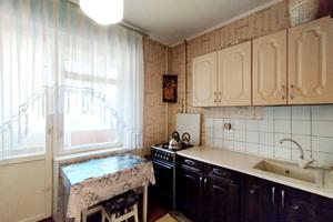 квартира по адресу Червоной Калины просп. (Владимира Маяковского), 32-В