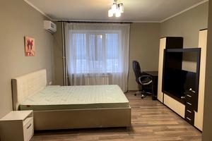 квартира за адресою Доківська вул., 10
