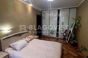 квартира за адресою Зоологічна вул., 4