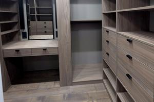 квартира за адресою Космонавтів просп., 49