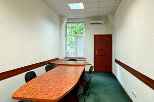 комерційна за адресою Круглоуніверситетська вул., 7