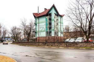 коммерческая по адресу Дніпровський просп., 25