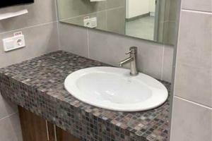 комерційна за адресою Костанді вул., 104/1