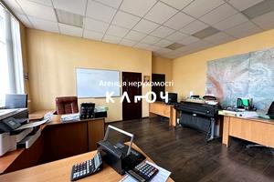 комерційна за адресою Олега Ольжича вул., 48