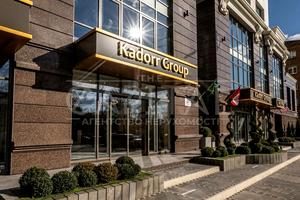 комерційна за адресою Жилянська вул., 68