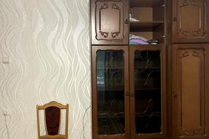 кімната за адресою Академіка Янгеля вул., 7