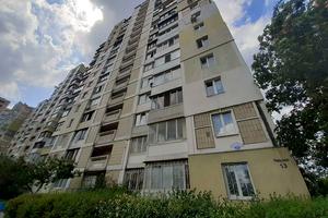 квартира за адресою Ревуцького вул., 13